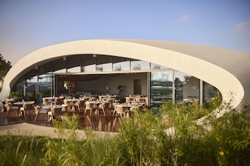 Shebara Resort,Sheybarah Island - The Red Sea - Tabuk, Kingdom Of Saudi Arabia,5 star