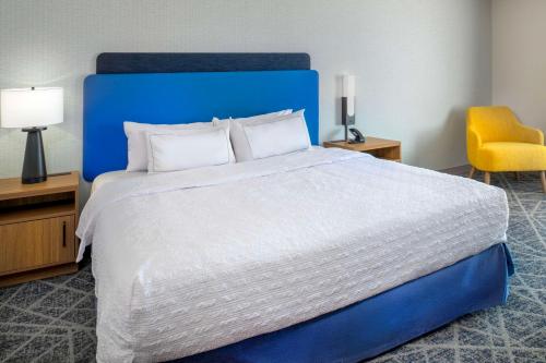 hampton inn by hilton st louis airport