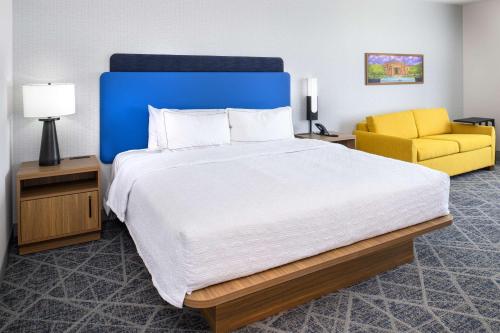 hampton inn by hilton st louis airport