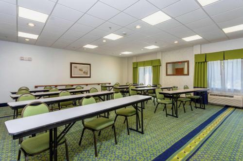 hampton inn and suites ft pierce