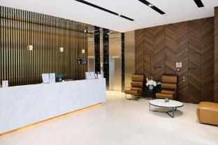 a hotel bugis 11hrs stay from 8pm to 9am