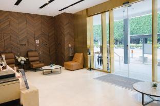 a hotel bugis 11hrs stay from 8pm to 9am