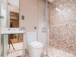 a hotel bugis 11hrs stay from 8pm to 9am
