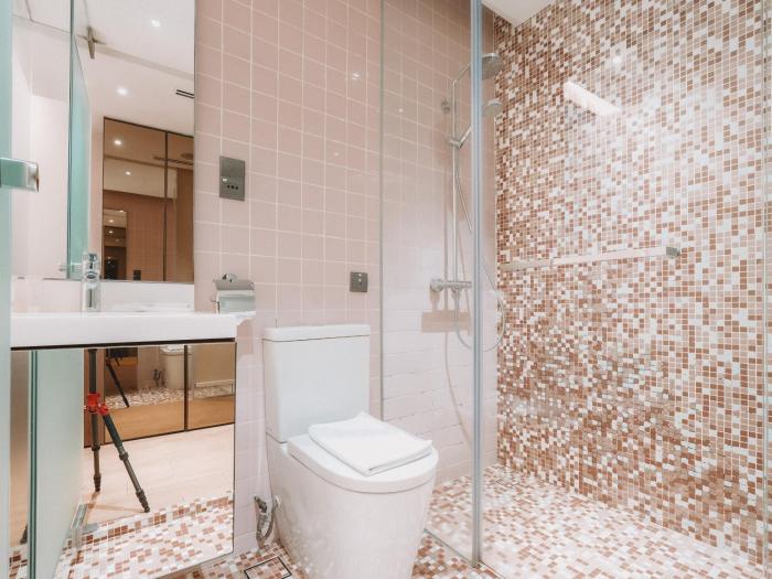 a hotel bugis 11hrs stay from 8pm to 9am