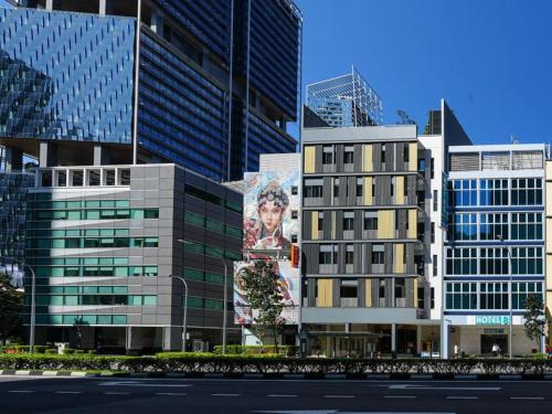 a hotel bugis 11hrs stay from 8pm to 9am