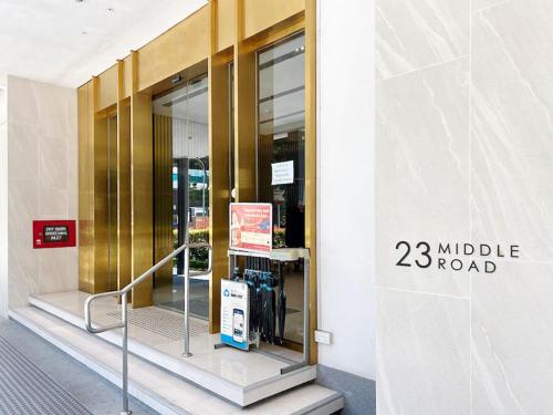 a hotel bugis 11hrs stay from 8pm to 9am