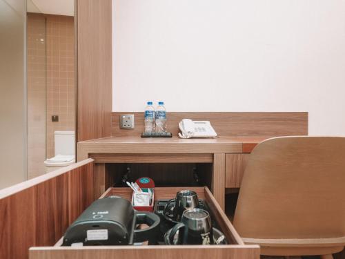 a hotel bugis 11hrs stay from 8pm to 9am