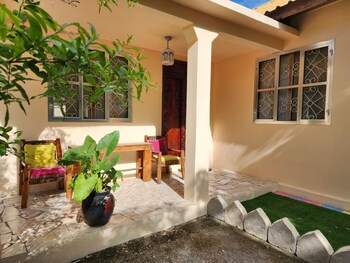 seagull nungwi resort