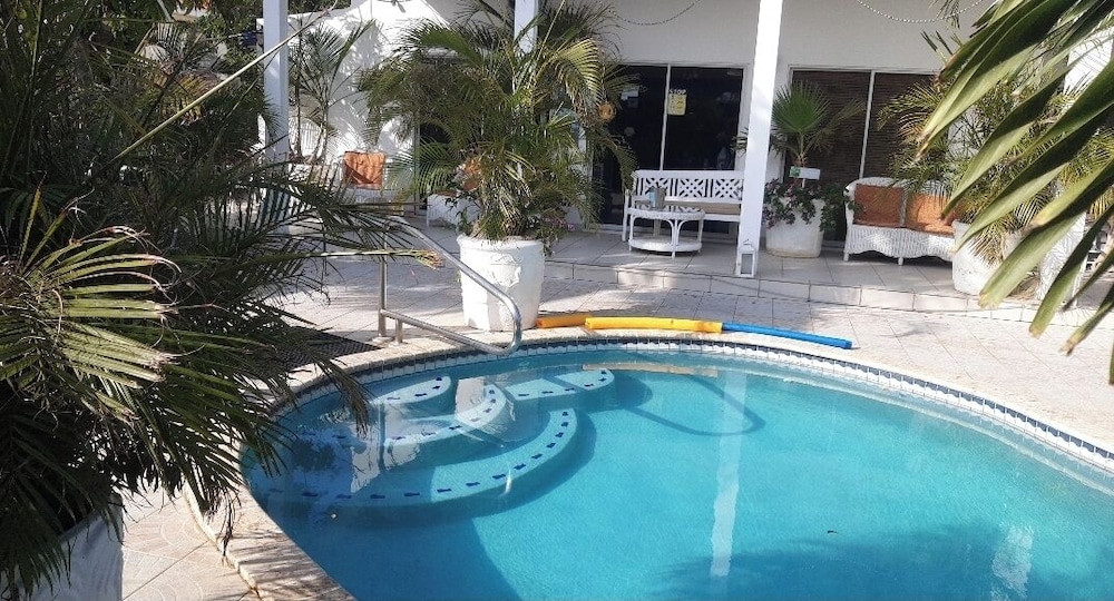 first day hotel on aruba