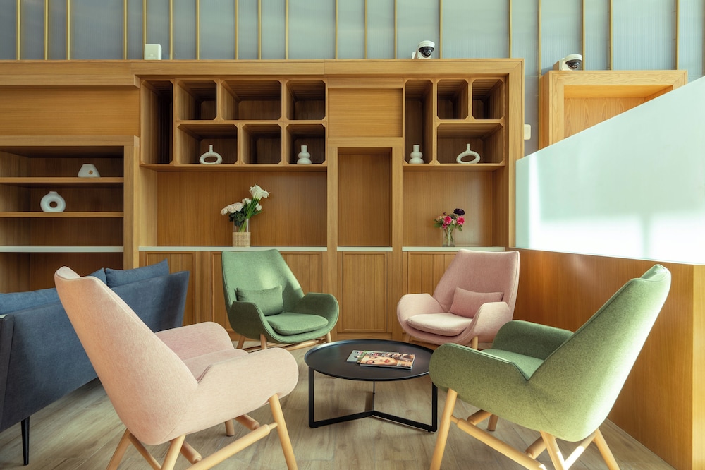 west walk retaj hotel