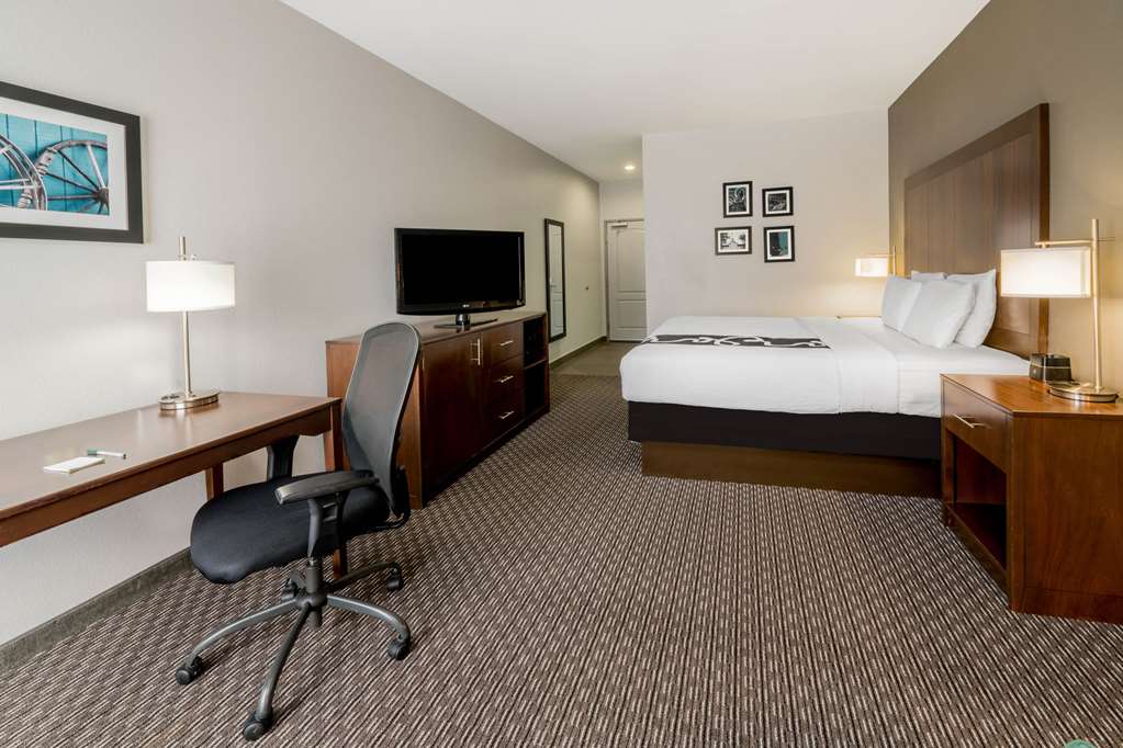 la quinta inn and suites by wyndham fort worth eastchase