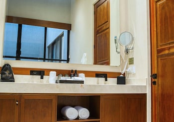 adoro hotel boutique adults only