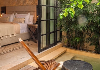 adoro hotel boutique adults only