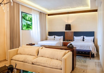 adoro hotel boutique adults only