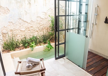 adoro hotel boutique adults only