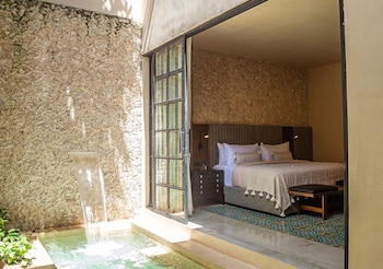 adoro hotel boutique adults only