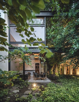 adoro hotel boutique adults only