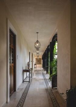 adoro hotel boutique adults only