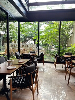 adoro hotel boutique adults only
