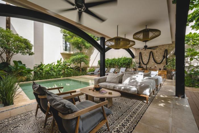 adoro hotel boutique adults only