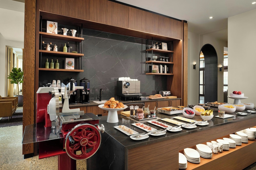 ac hotel by marriott detroit at the bonstelle