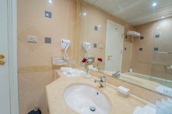 the temple hotel luxor