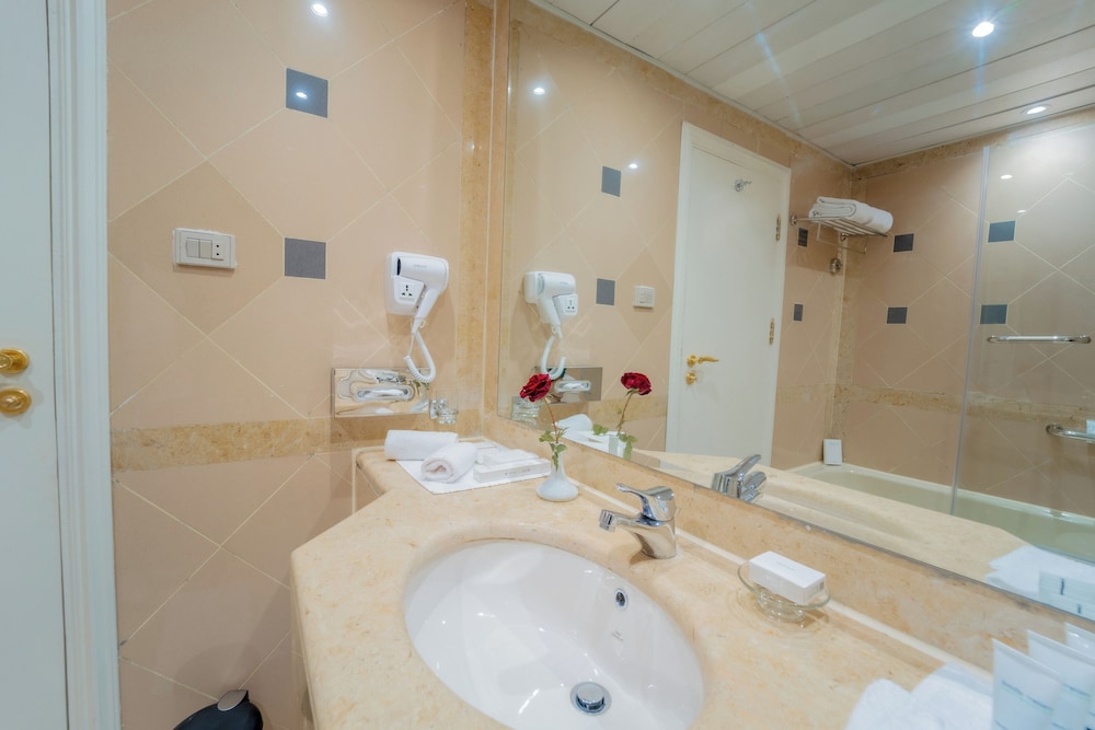 the temple hotel luxor