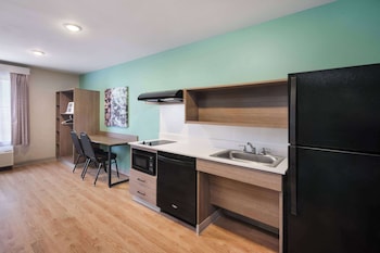 echo suites extended stay by wyndham madison