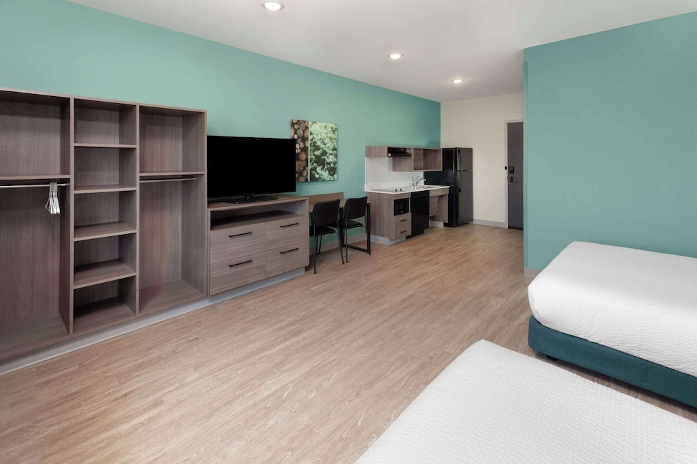 echo suites extended stay by wyndham madison