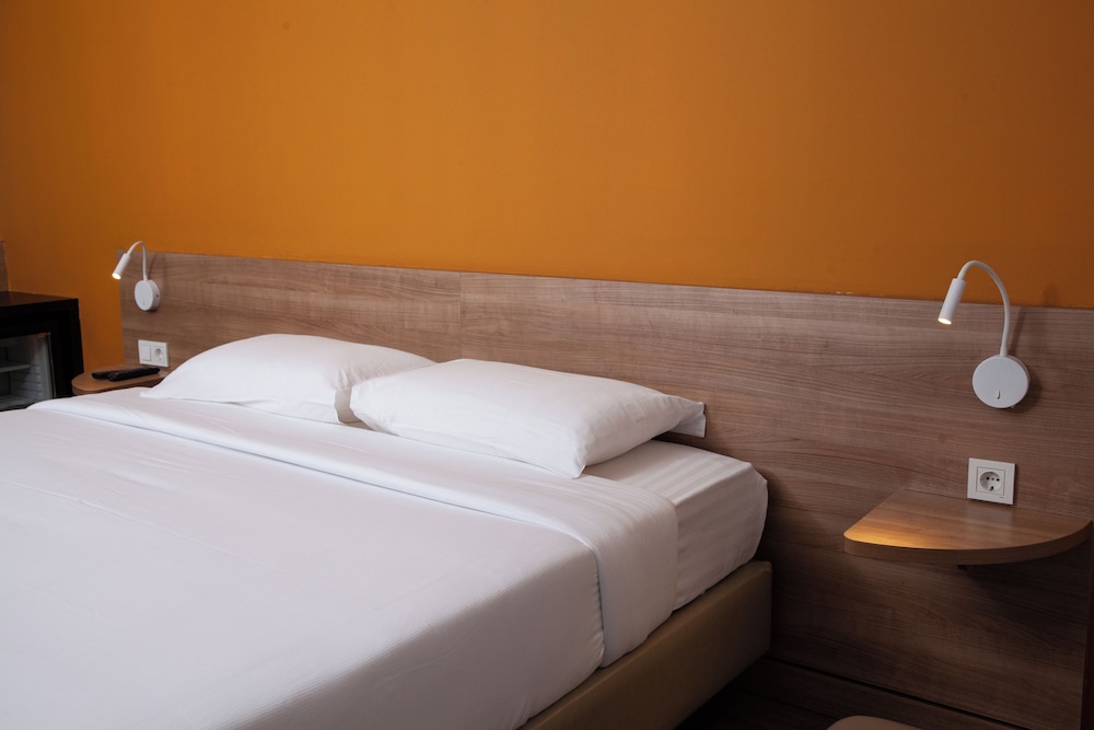 dunia hotel bamako aci 2000