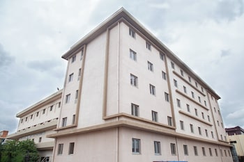 dunia hotel bamako aci 2000