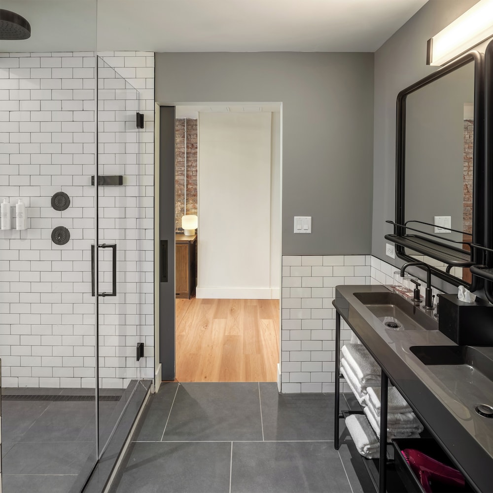 moxy cincinnati downtown