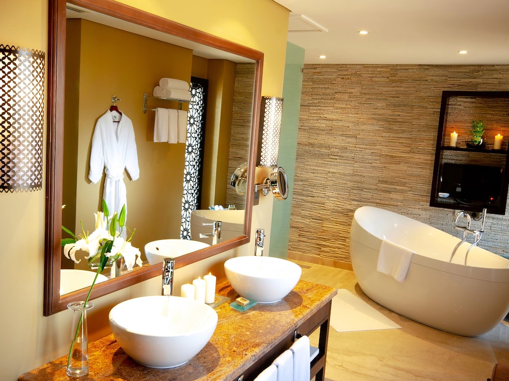 aldhafra resort vignette collection by ihg