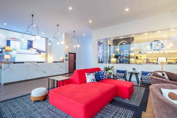 surestay by best western iconic ari jatujak