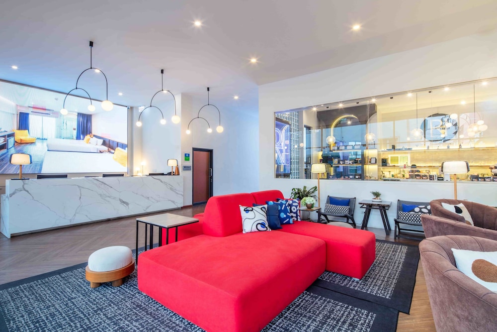 surestay by best western iconic ari jatujak