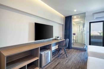 surestay by best western iconic ari jatujak