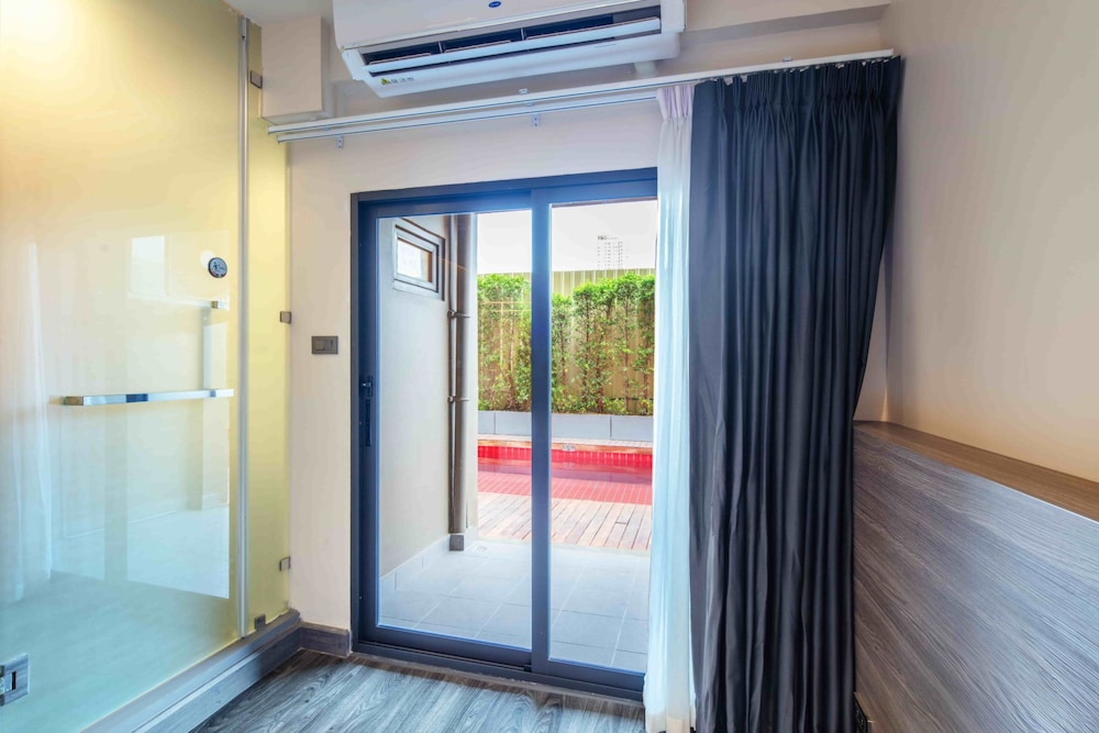 surestay by best western iconic ari jatujak