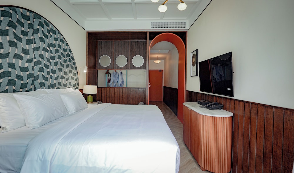 sugar marina hotel pop kata beach
