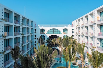 sugar marina hotel pop kata beach