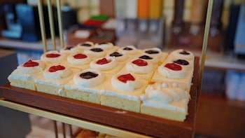 sugar marina hotel pop kata beach