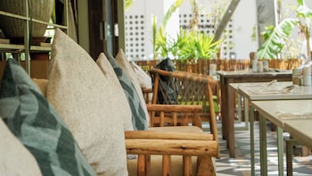 sugar marina hotel pop kata beach
