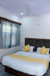 hotel gush new delhi railway station