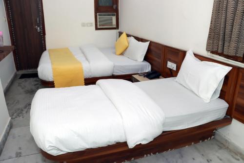 hotel gush new delhi railway station
