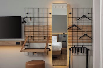 moxy istanbul beyoglu