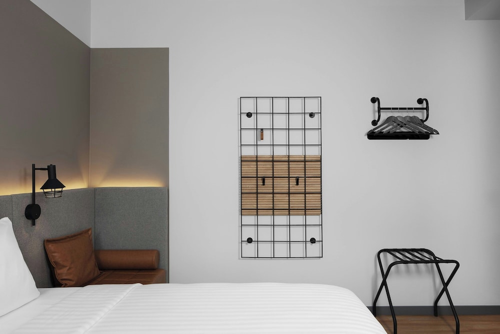 moxy istanbul beyoglu
