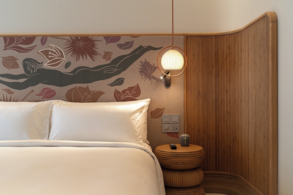 the standard pattaya na jomtien