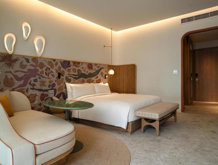 the standard pattaya na jomtien