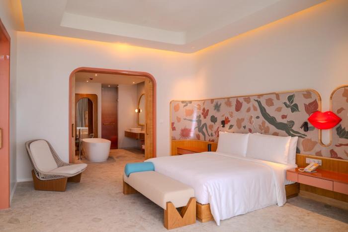the standard pattaya na jomtien