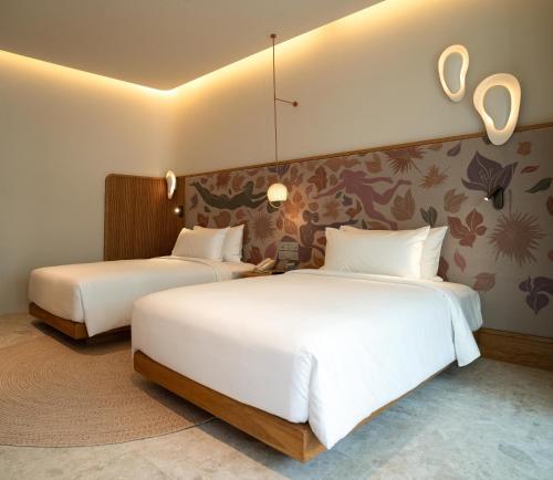 the standard pattaya na jomtien