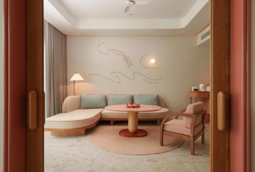 the standard pattaya na jomtien